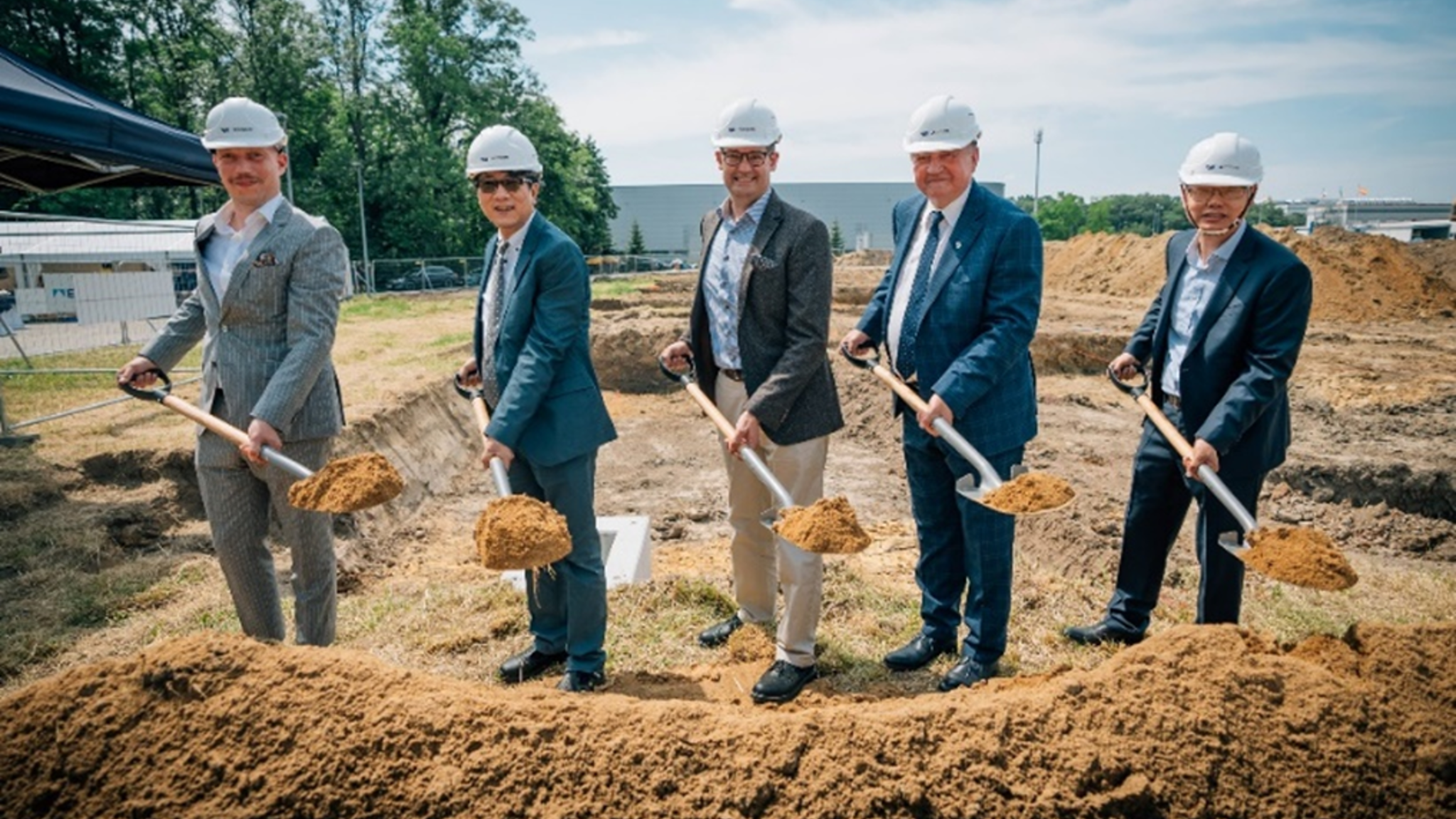 USI Poland Groundbreaking Ceremony